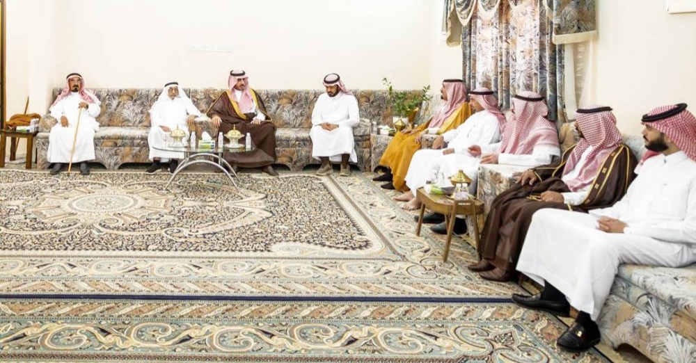 أمير الجوف يعزّي أسرة الحموان – أخبار السعودية
